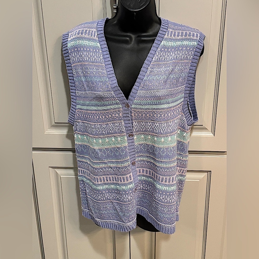 Cricket lane lavender  Patterned Knit Vest LARGE